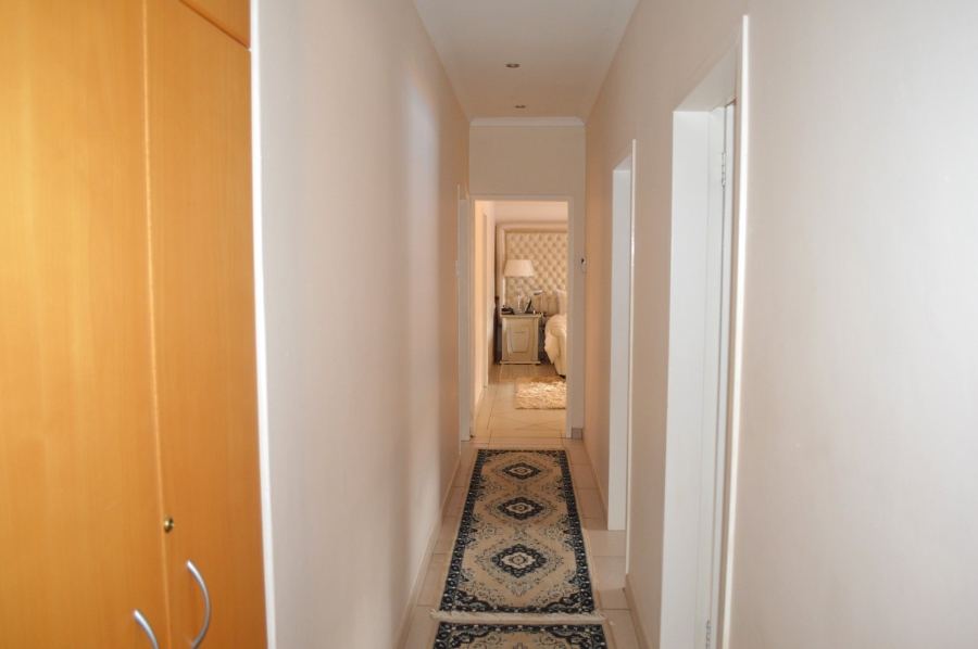 4 Bedroom Property for Sale in Flamwood North West